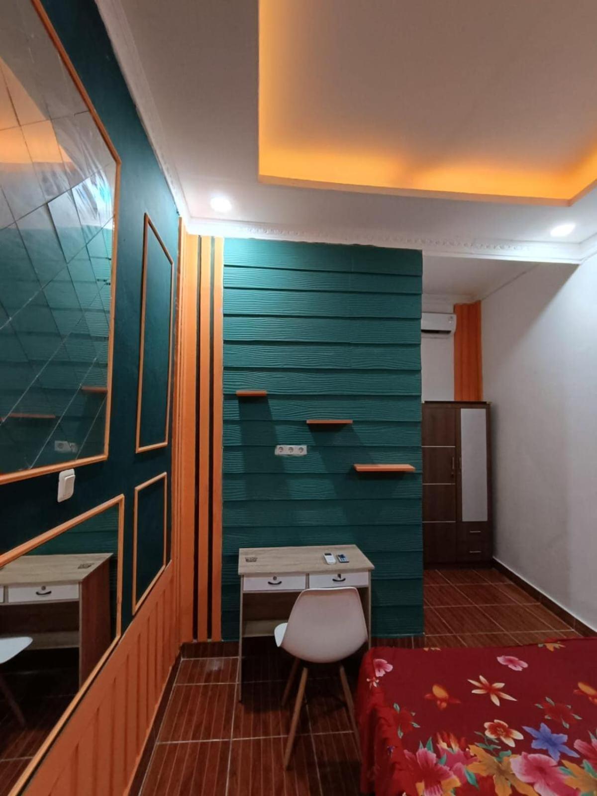 Oyo Life 92977 Neba Kost Aesthetic Hotel Peladen Kültér fotó